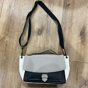 Reed purse with adjustable shoulder strap